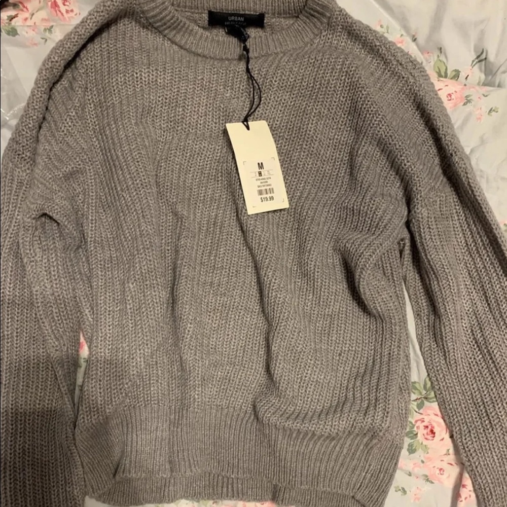 Gray Boxy Crew Neck Cropped Sweater